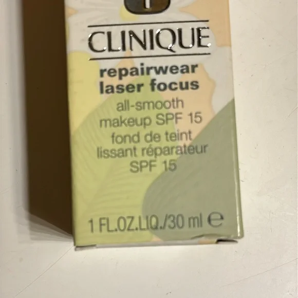 Clinique repair wear laser focus all smooth makeup SPF 15 shade 06 NIB